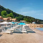 Happy Camp Mobile Homes In Valamar Camping Lanterna