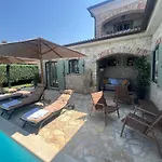 Villa Viola - Ferienhaus Mit Istrischem Charme In Visnjan, Kroatien