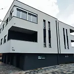 Apartment Stefan - Modern & New & Private Parking