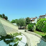 Beautiful Apartment In Porec With Kitchen