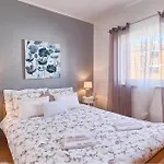 Beautiful Apartment In Stinjan With Wifi