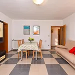 Apartments Presika 2372