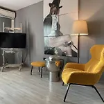 Art Apartment