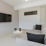 Istria Sea Side Apartment 211