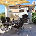 Apartment In Mekisi Kod Vizinade - Istrien 53445