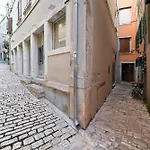 Charming Apartment Grisia 7