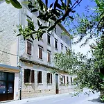 Pula-Center Studio Apartments