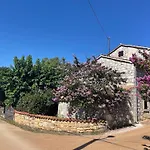 Casa Tiz & Tia - Beautiful Old 3* Stone House Near Visnjan