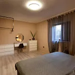 Casa Del Mar Apartments