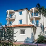 Pinia - A2 First Floor - Mpolo