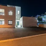Haus In Novigrad Mit Privatem Pool