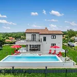 Villa Family Love Mit Garten Und Spielplatz