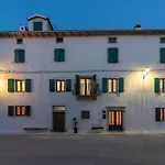 Rustikale Villa Sanvincenti Mit Eigenem Pool