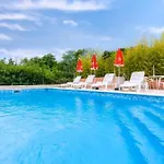 Private Wohnung In Vinez Mit Eigenem Privatem Pool