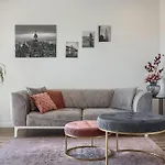 Charmante Ferienwohnung Mit Balkon