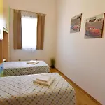 Wohnung In Tar Mit Garten, Grill Und Gemeinschaftlichem Pool
