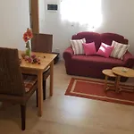 Appartement Silvy 3 In Einem Steinhaus Im Istrischen Stil