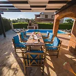 Villa Mani