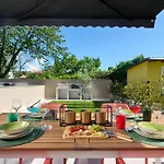 Ferienwohnung In Zambratija Mit Eigenem Parkplatz