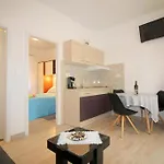 Zentrale, Strandnahe Ferienwohnung Noemi