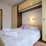 Ferienwohnung Aurora Mit Gartengrill, Klimatisiert