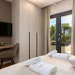 Luxurioese Villa Perla Mit Pool Und Jacuzzi