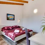 Neues Ferienhaus Nina In Der Naehe Von Rovinj
