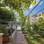 Wunderschoenes Appartement In Pula Mit Eigenem Balkon