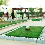 Gemuetliches Appartement In Funtana Mit Grill