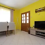 Apartments Folo