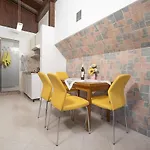 1 Bdr App With Sea View,Pets Welcome,64