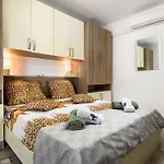Four-Bedroom Holiday Home In Rovinjsko Selo