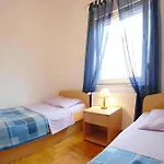Appartement In Medulin Mit Terrasse