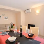 Ferienwohnung Paradiso 2 Mit Pool , Garten, Liegen