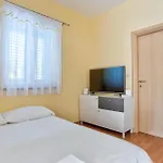 Moderne Ferienwohnung Mit Terrasse Nah Am Strand