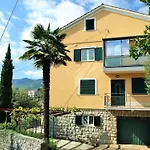 Apartment Kisic 3 Mit Herrlichem Meerblick