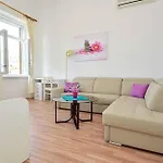 Apartment In Rabac 51834