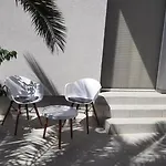 Doppelzimmer Mit Bad, Terrasse Und Pool