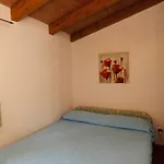 Ferienhaus Mit Schoenem Garten Und Sonnenterrasse