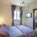 Villa Royal Blue