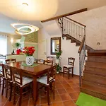 Villa Fenced Property, Salvea