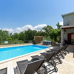 Scenic Villa Near Fuente Beach