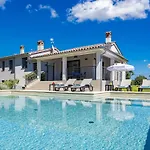 Villa Monte Uliveto By Istrialux