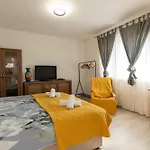 Two-Bedroom Apartment Rea In Rovinj