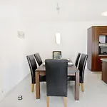 Villa Alpa 7 In Der Naehe Von Strand Mit Privatem Whirlpool