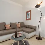 Apartment Susnjici 2 With Pool, Children Playground And Terrace