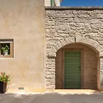 Rustic Villa Zvonar With Pool In Motovun