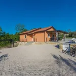 Villa Pendolina With Pool And Grill In Umag