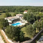 Rustic Villa Karim With Pool In Porec
