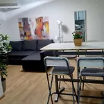 Leomi Apartment